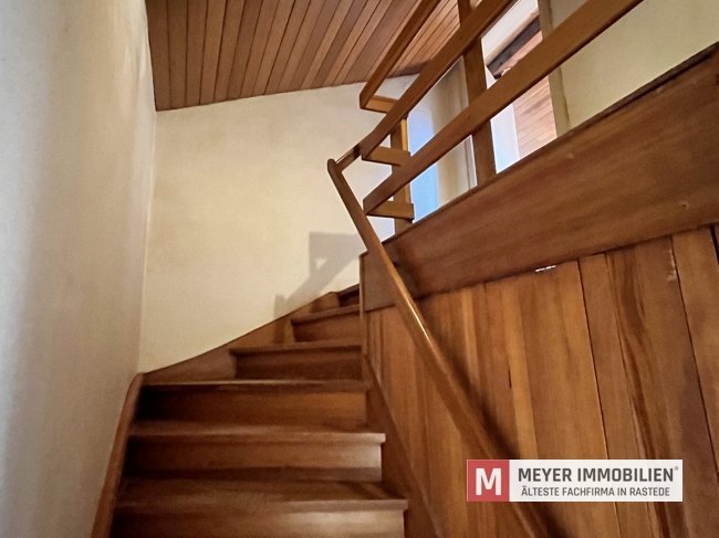 Treppe zum Dachboden Treppe zum Dachboden