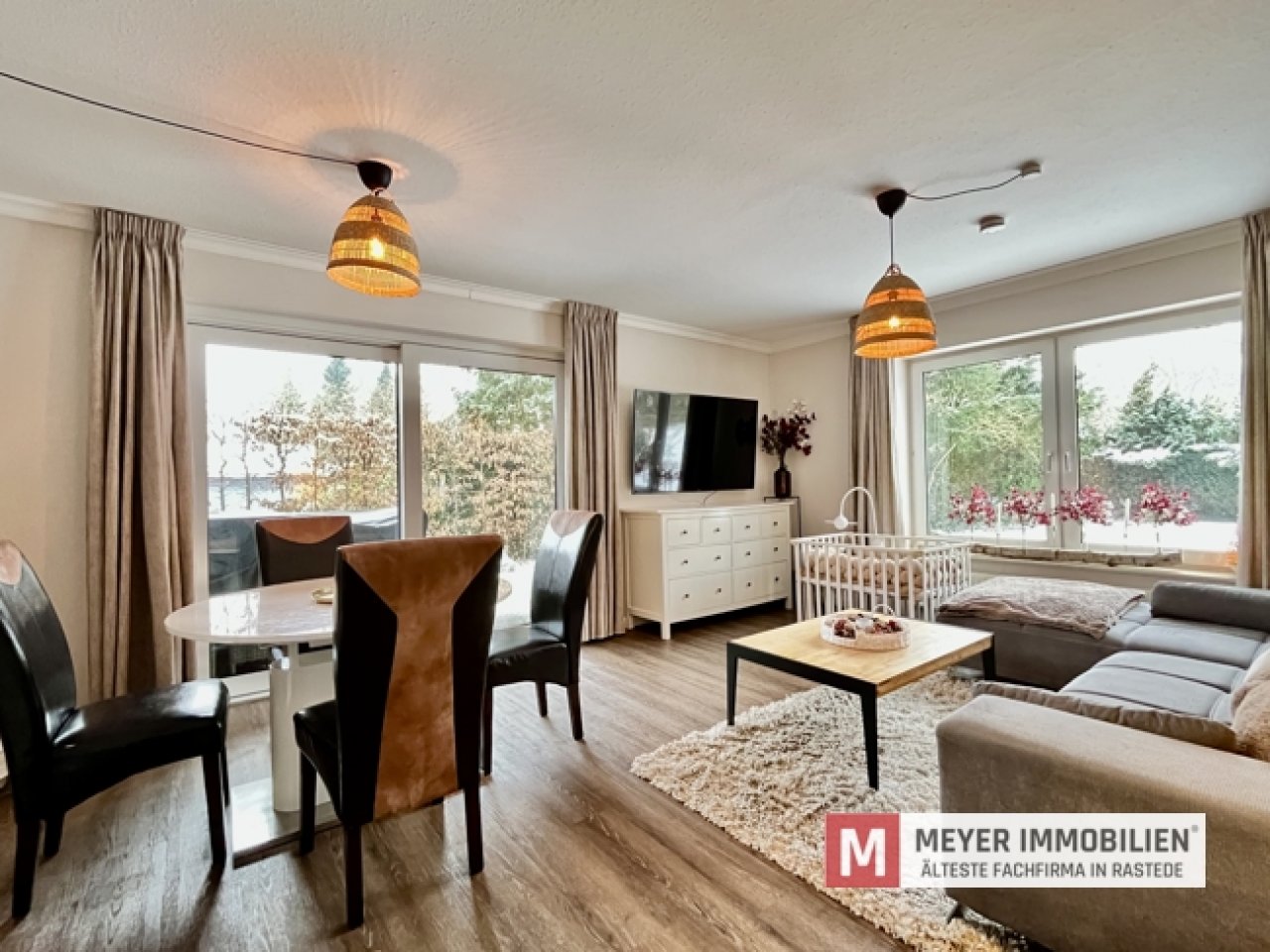 Wohn- und Esszimmer