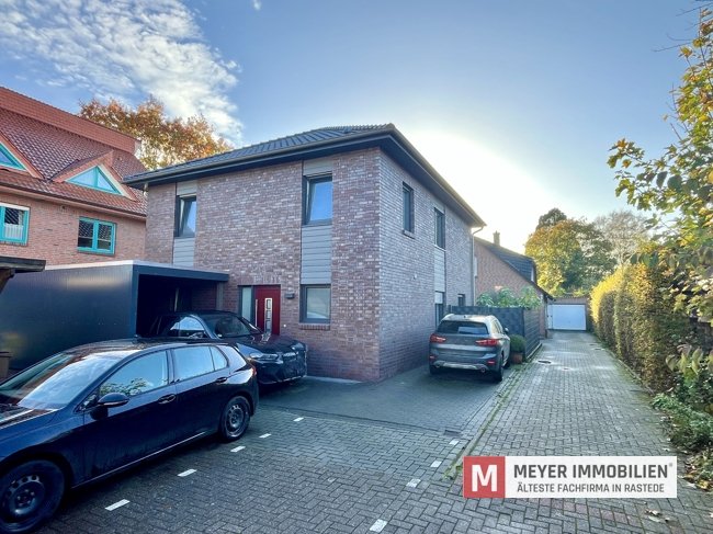 Neuwertiges EFH in zentraler Ortslage von Wiefelstede! (Objekt-Nr.: 6621) 