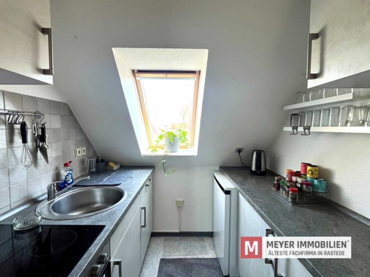Wohnung DG rechts Wohnung DG rechts