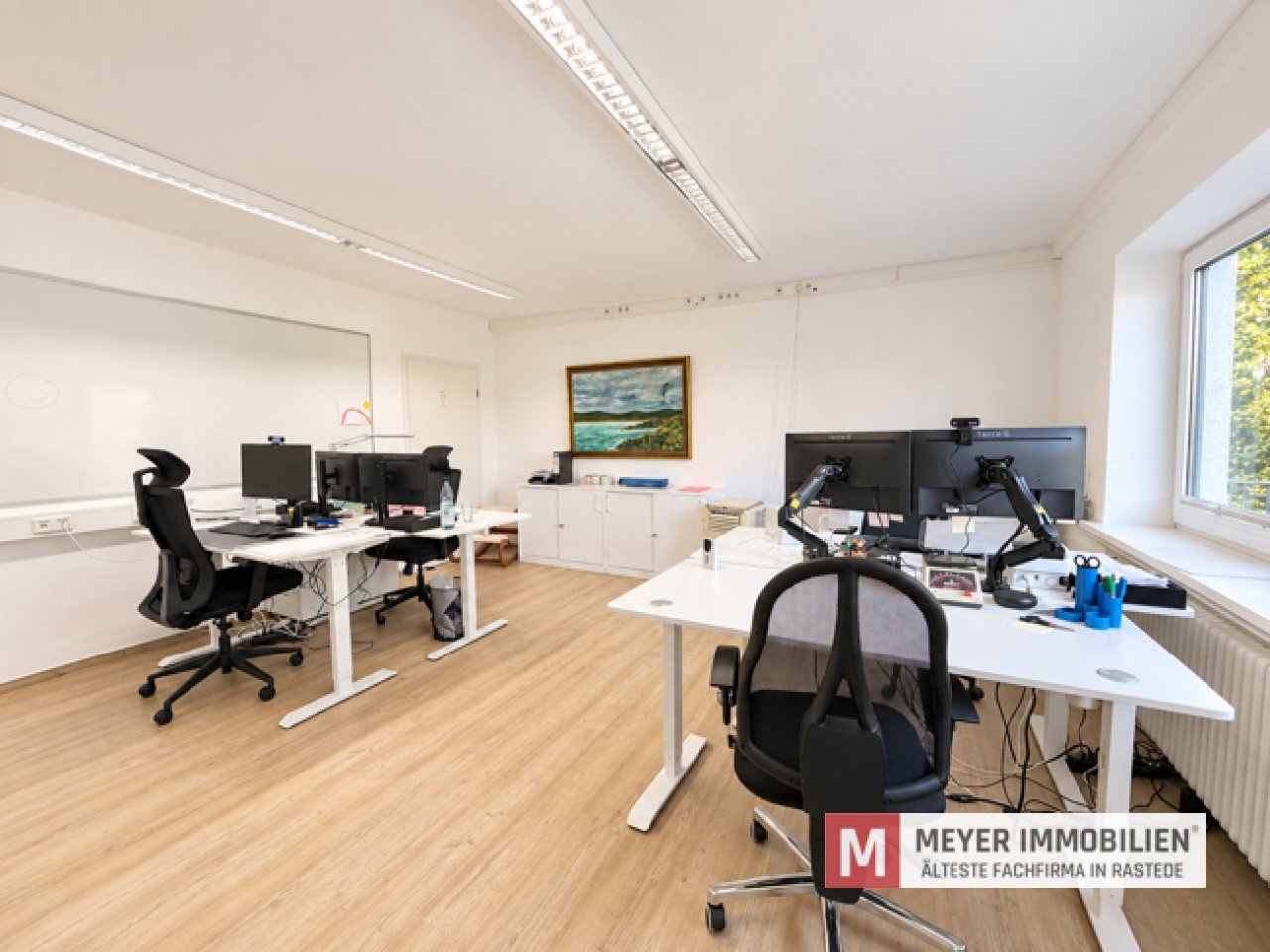 Büro/Praxisraum Büro/Praxisraum