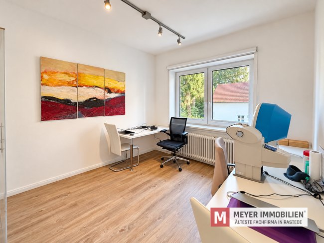 Anbau vorne - Büro Anbau vorne - Büro