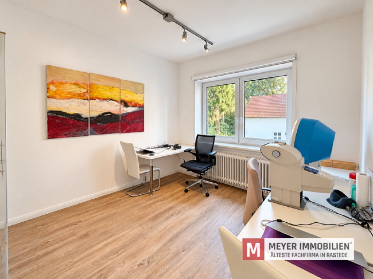 Anbau vorne - Büro Anbau vorne - Büro
